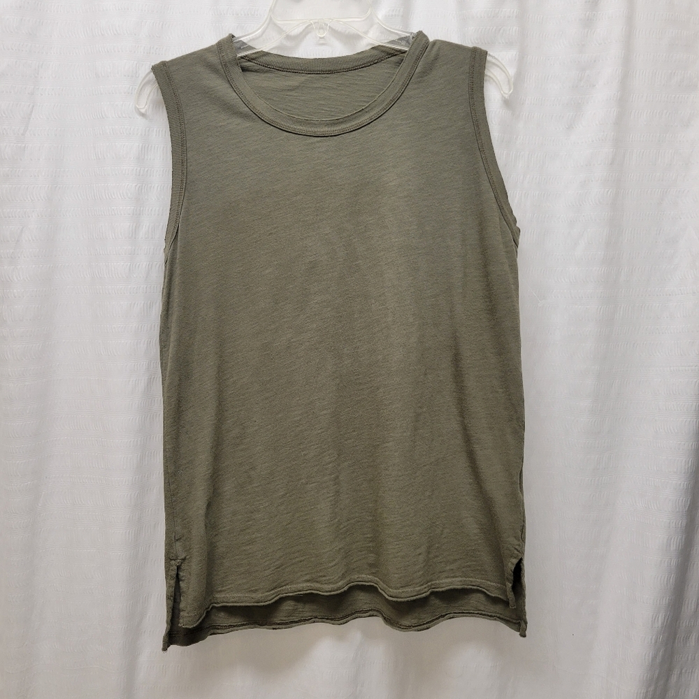 Unsweetened New York Raw Edge Muscle Tank Army Green Size Small